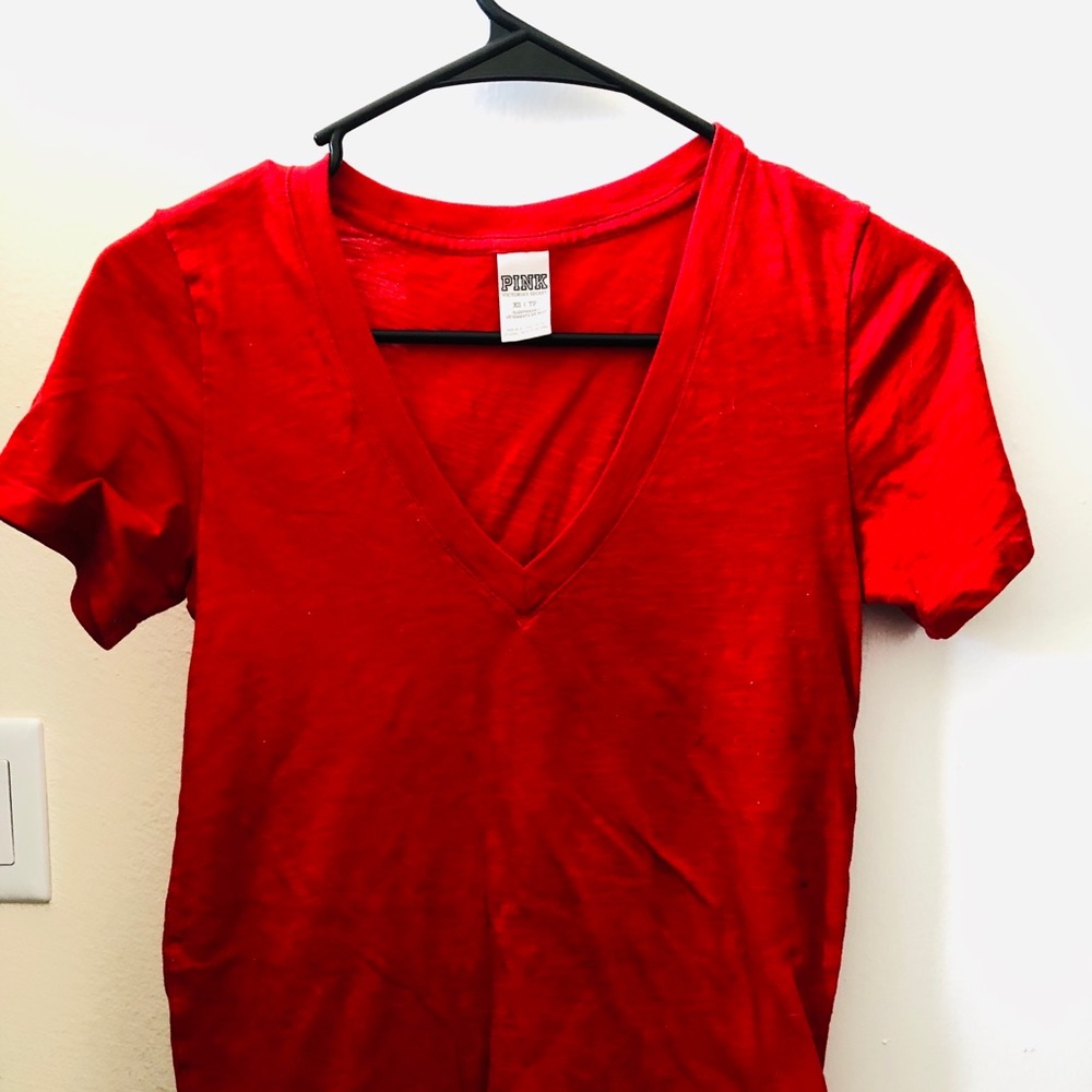 Red vneck